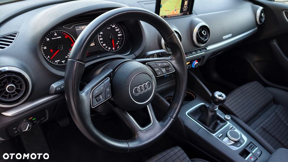 Audi A3 Limousine 1.6 TDI (clean diesel) S line Sportpaket - 29