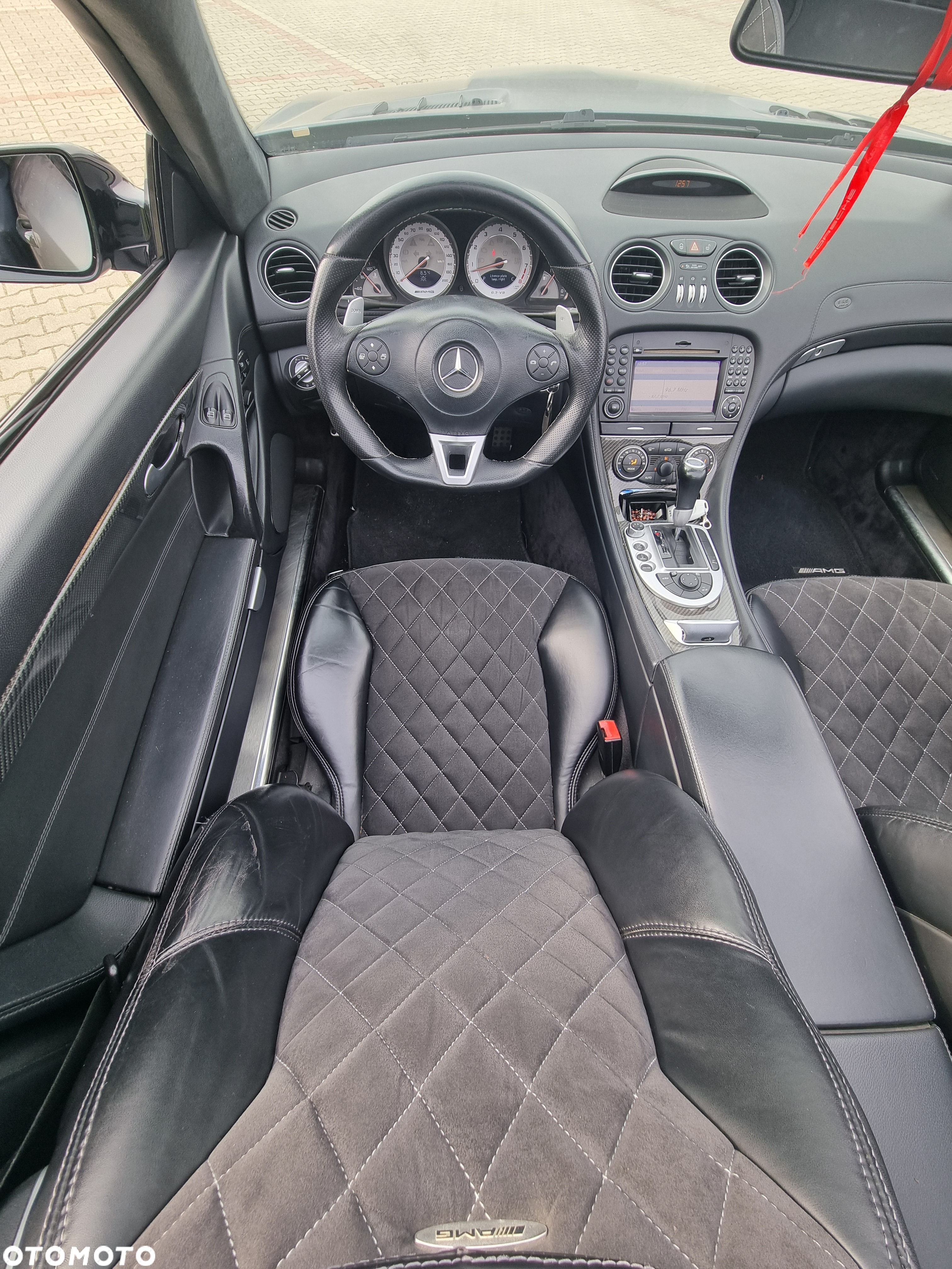 Mercedes-Benz SL 63 AMG - 8