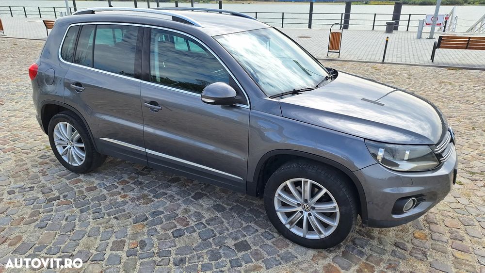 Volkswagen Tiguan - 2