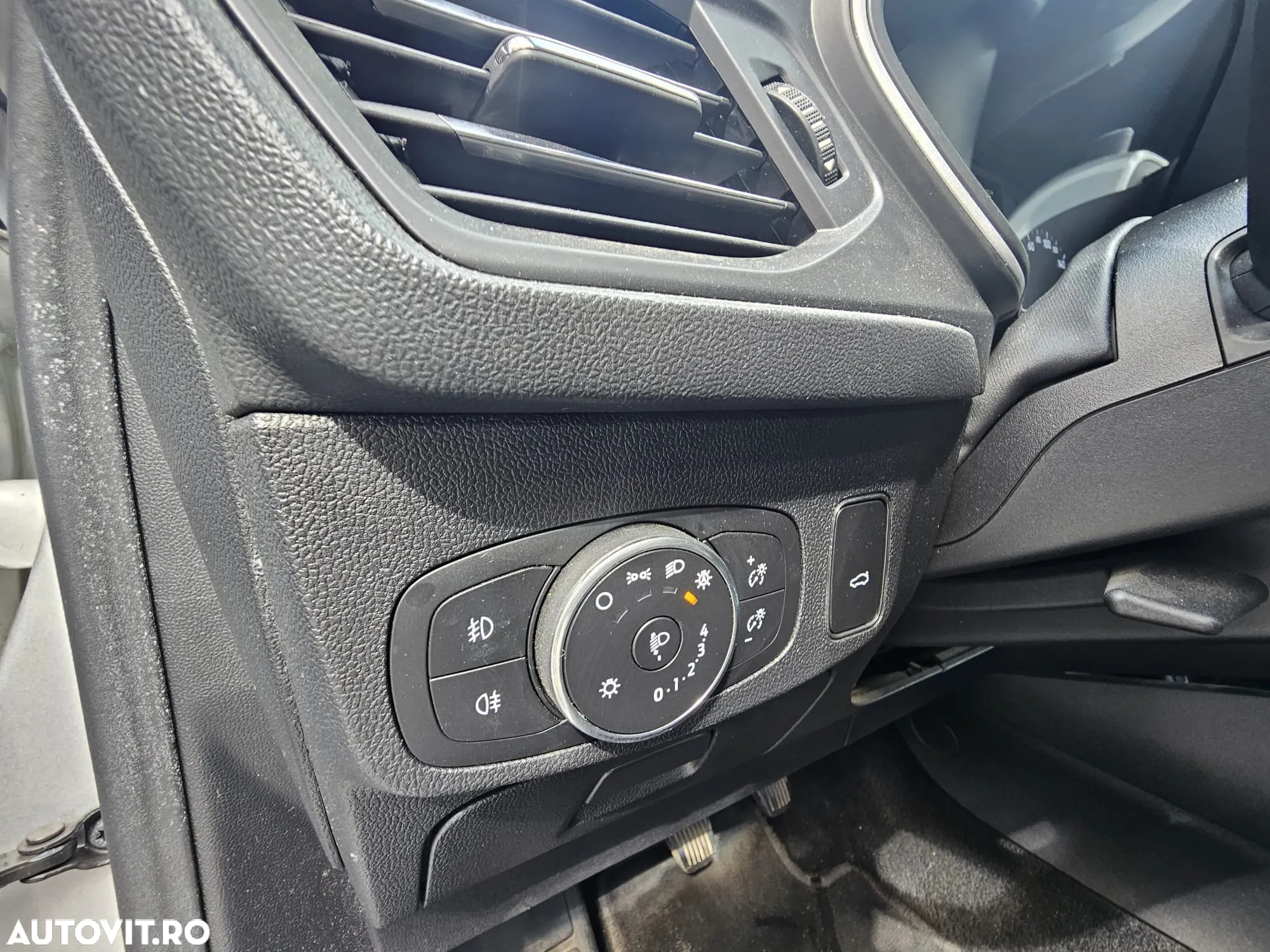 Ford Focus 1.0 EcoBoost Trend Edition - 14
