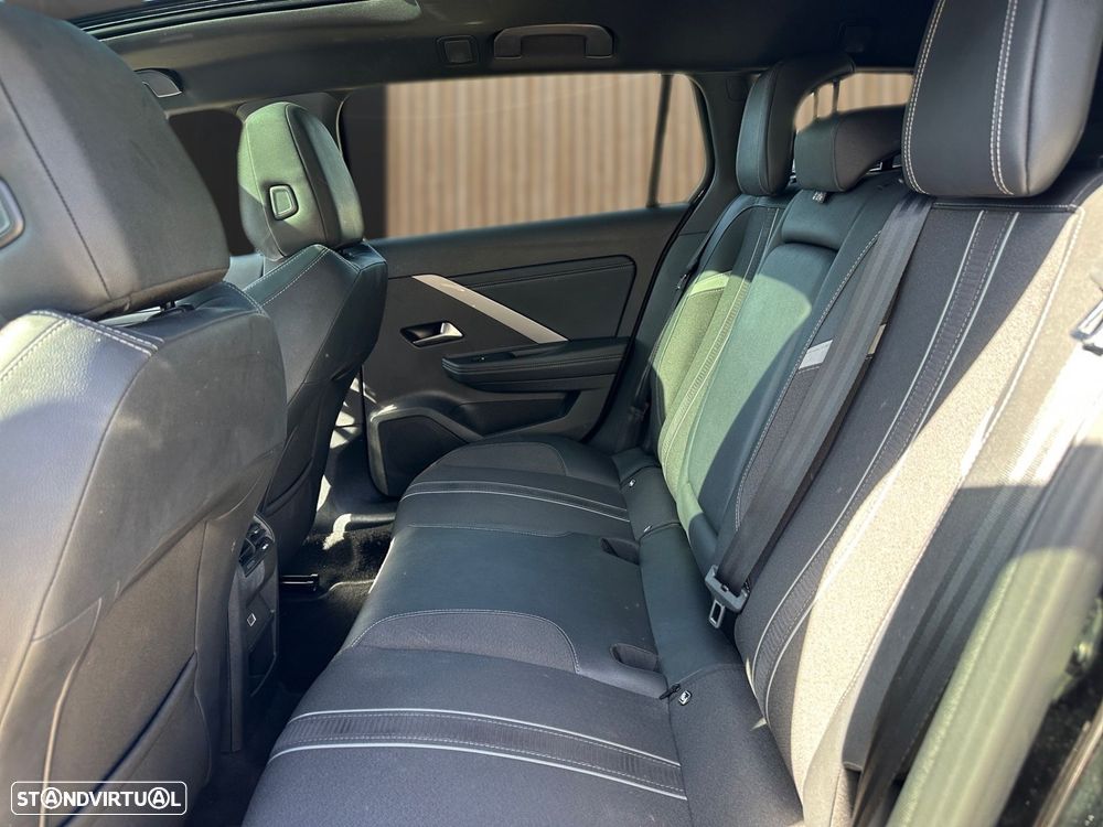 Opel Astra Sports Tourer 1.2 T GS - 9