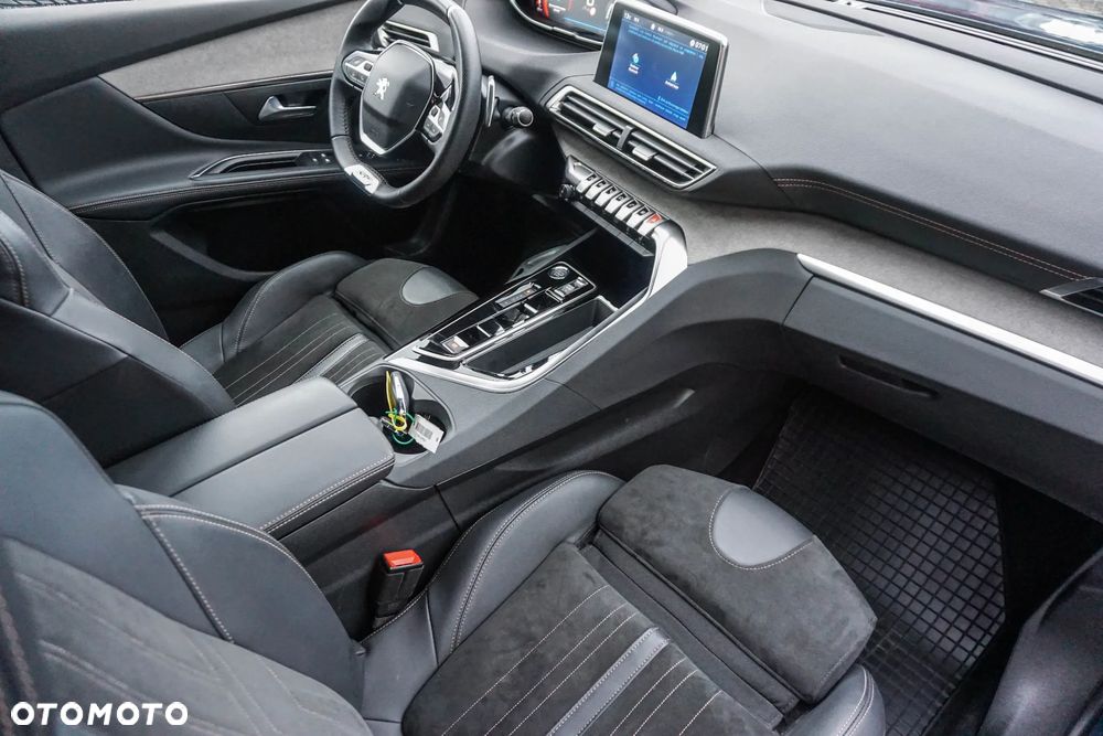 Peugeot 5008 1.2 PureTech mHEV GT S&S e-DCS6 - 37
