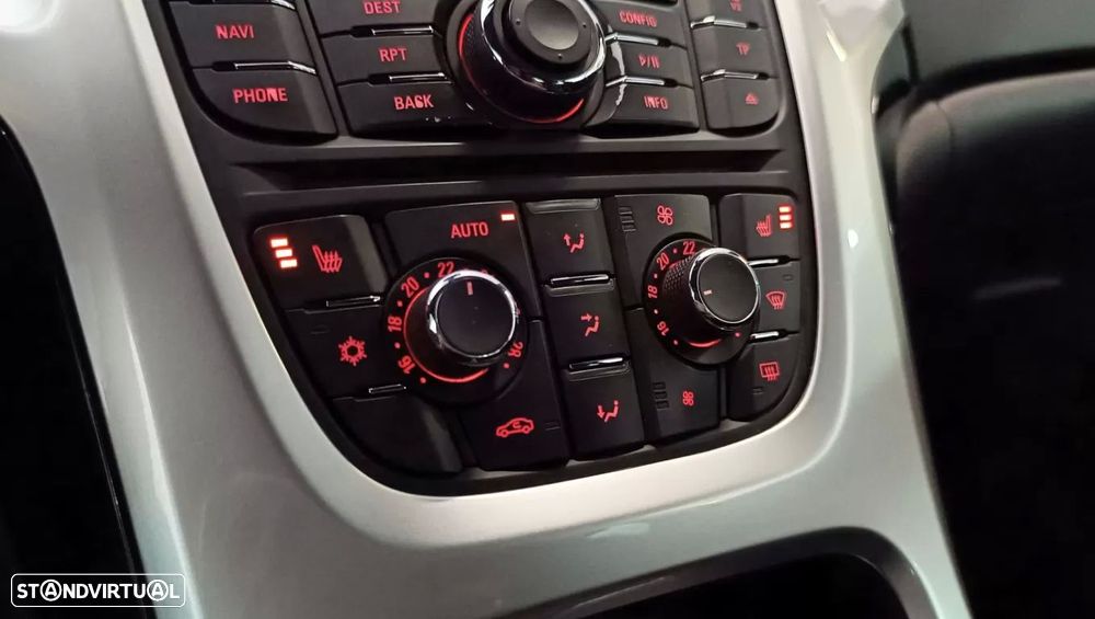 Opel Astra GTC 1.6 CDTi S/S - 33