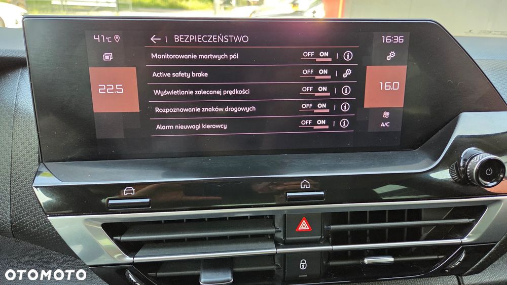 Citroën C4 BlueHDi 130 Stop&Start EAT8 FEEL PACK - 27