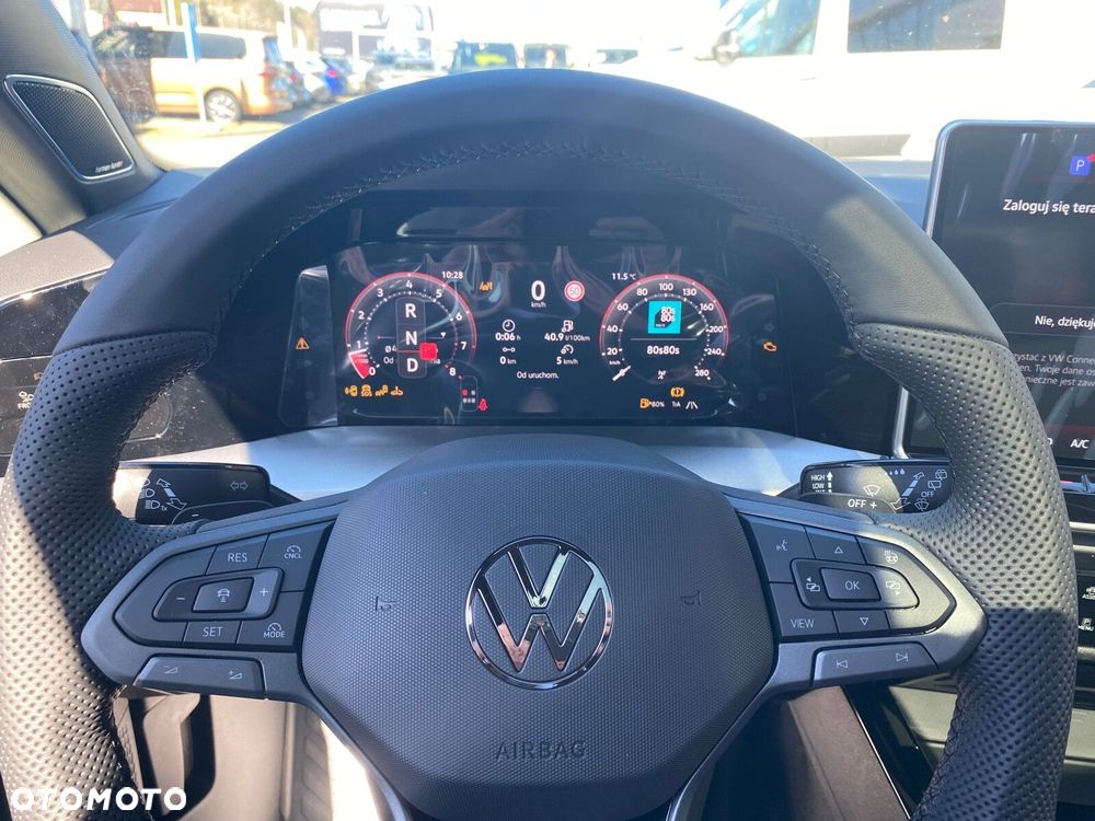 Volkswagen Golf - 11