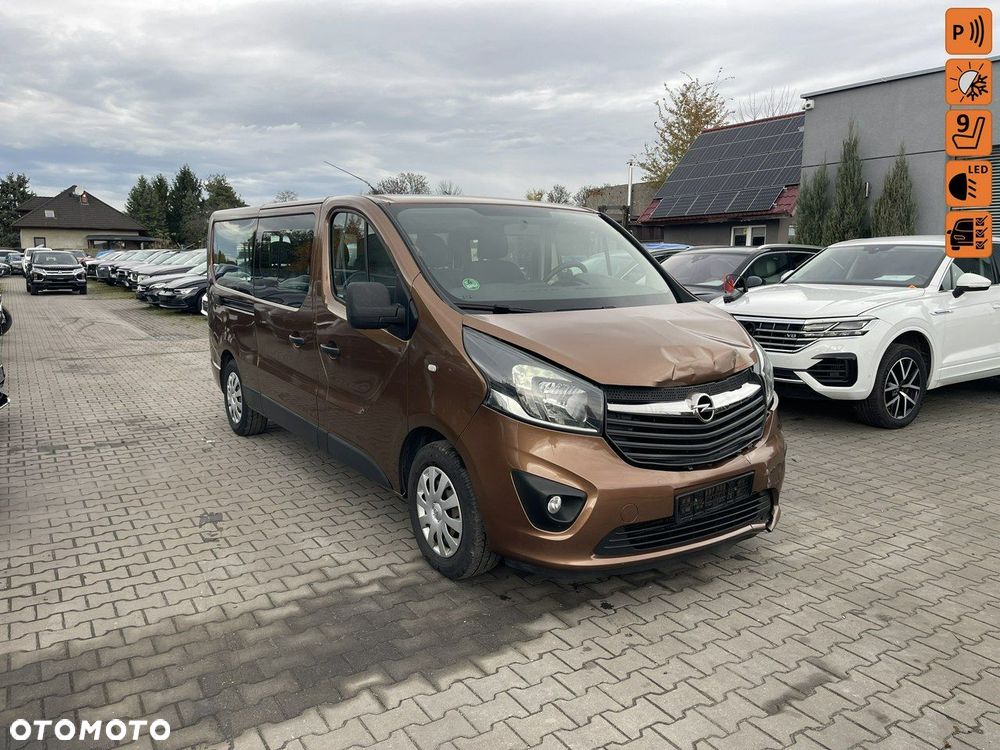 Opel Vivaro - 1
