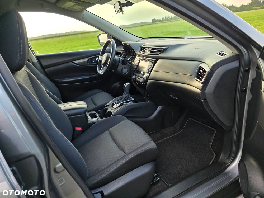 Nissan Rogue - 12