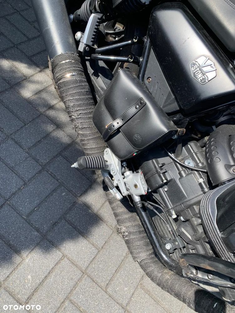 Moto Guzzi V7 - 6