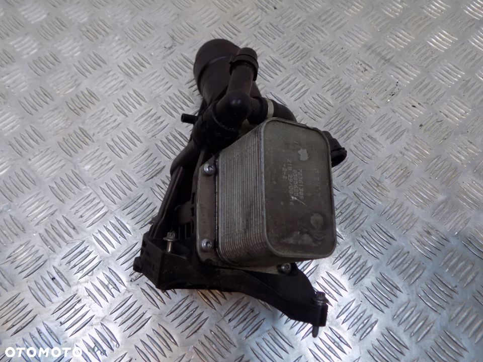 BMW F30 OBUDOWA PODSTAWA FITRA OLEJU 8585625 - 5