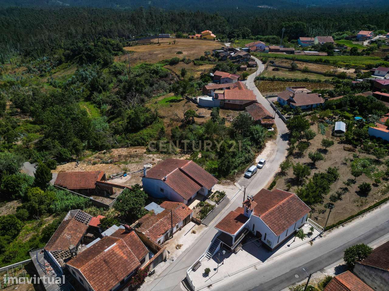 Moradia T3 com Garagem e Terreno a 20 minutos dos Centros de Pombal e - Grande imagem: 4/45