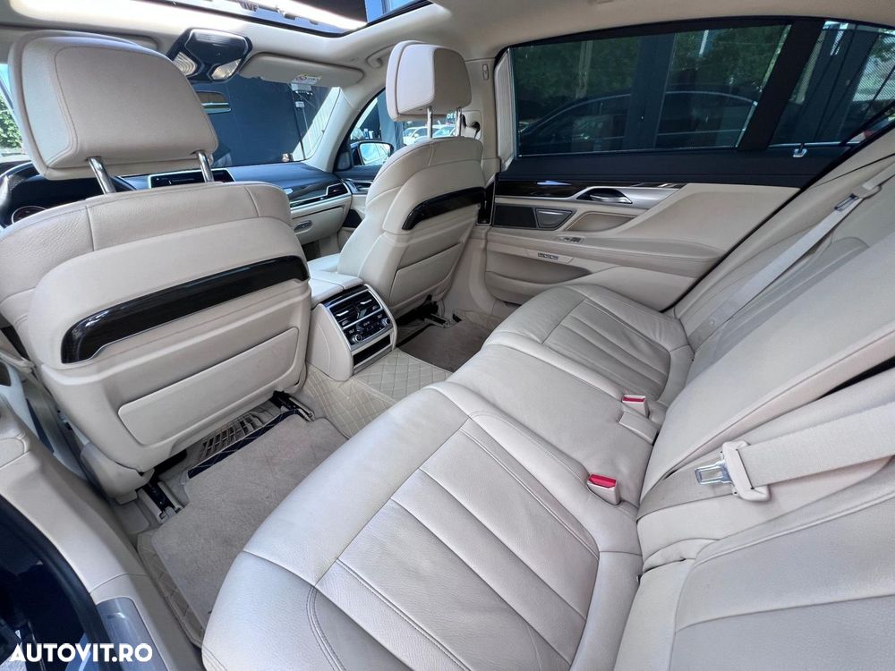 BMW Seria 7 - 27