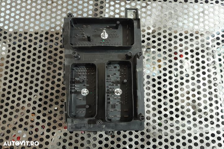 Capac panou sigurante motor 13145043 Opel Astra H [2004 - 2007] Hatch - 3