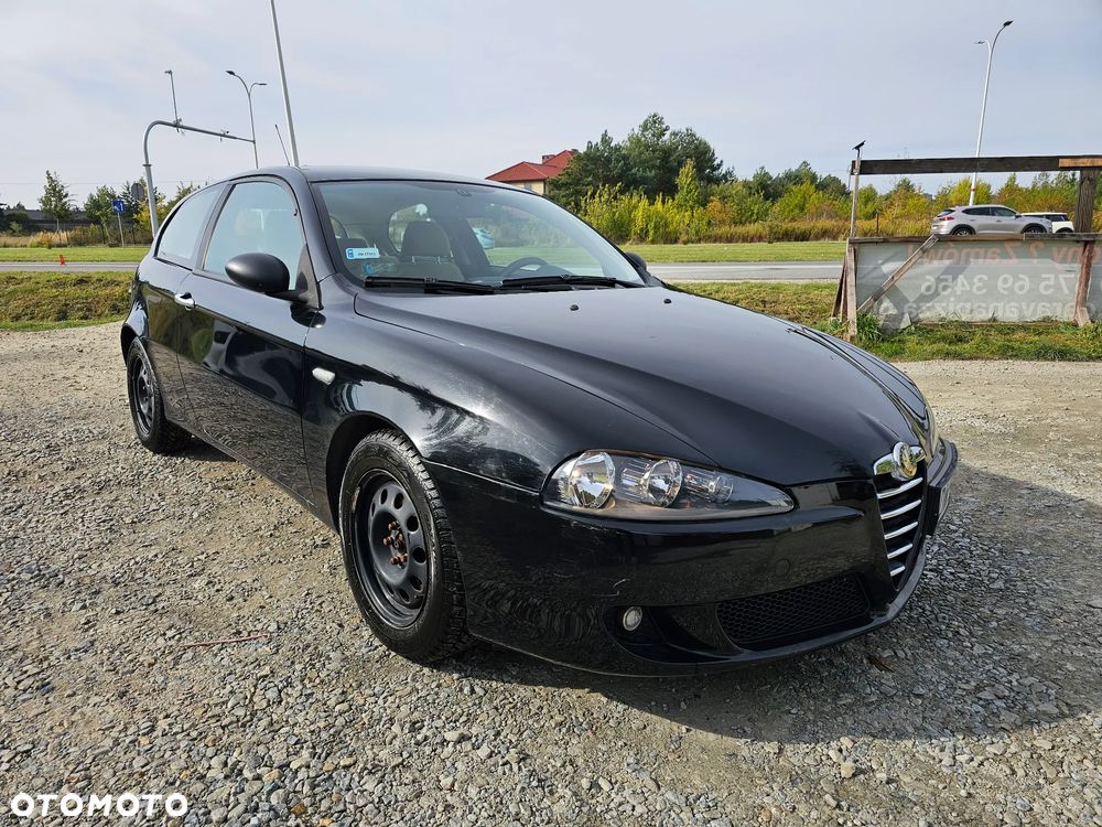 Alfa Romeo 147 - 2