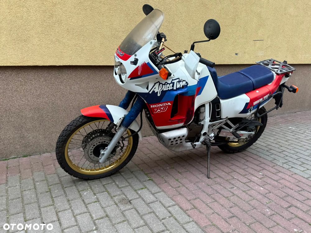 Honda XRV - 15