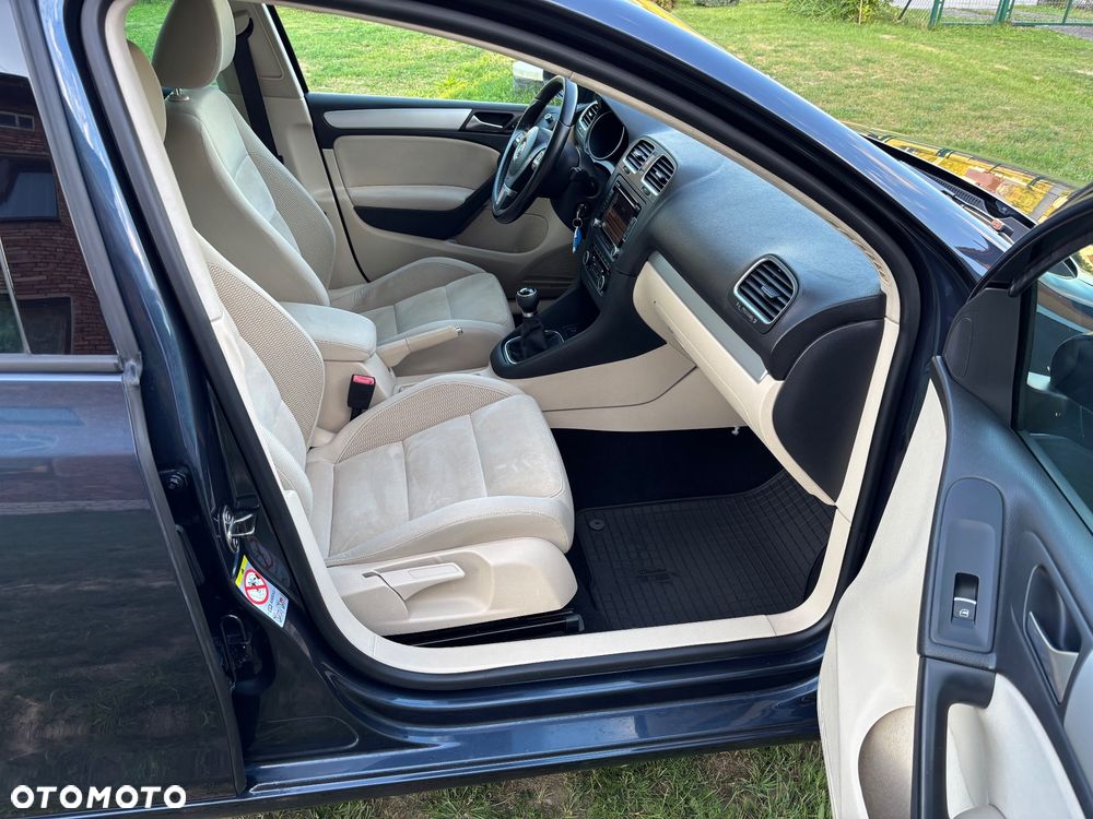 Volkswagen Golf 2.0 TDI Highline - 12