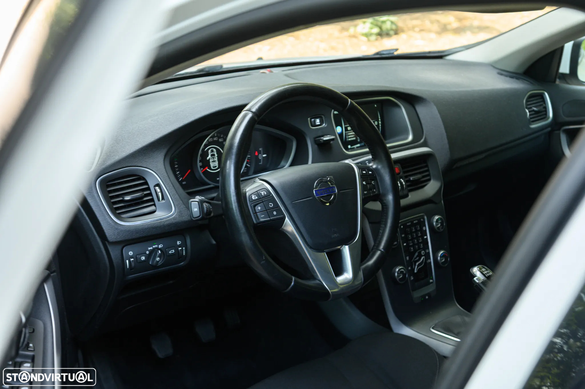 Volvo V40 Cross Country 2.0 D2 Summum - 21