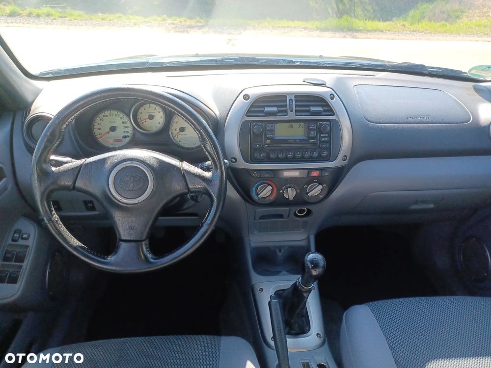 Toyota RAV4 4x4 Edition - 10