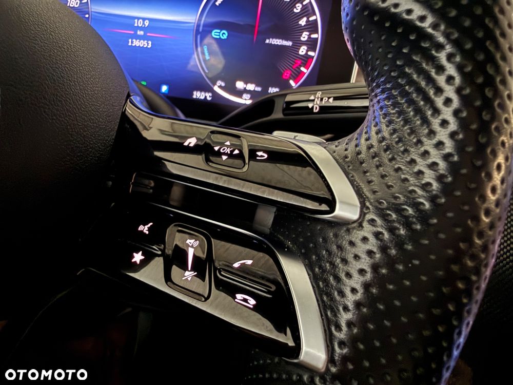 Mercedes-Benz Klasa C 300 e 9G-TRONIC Edition AMG Line - 37