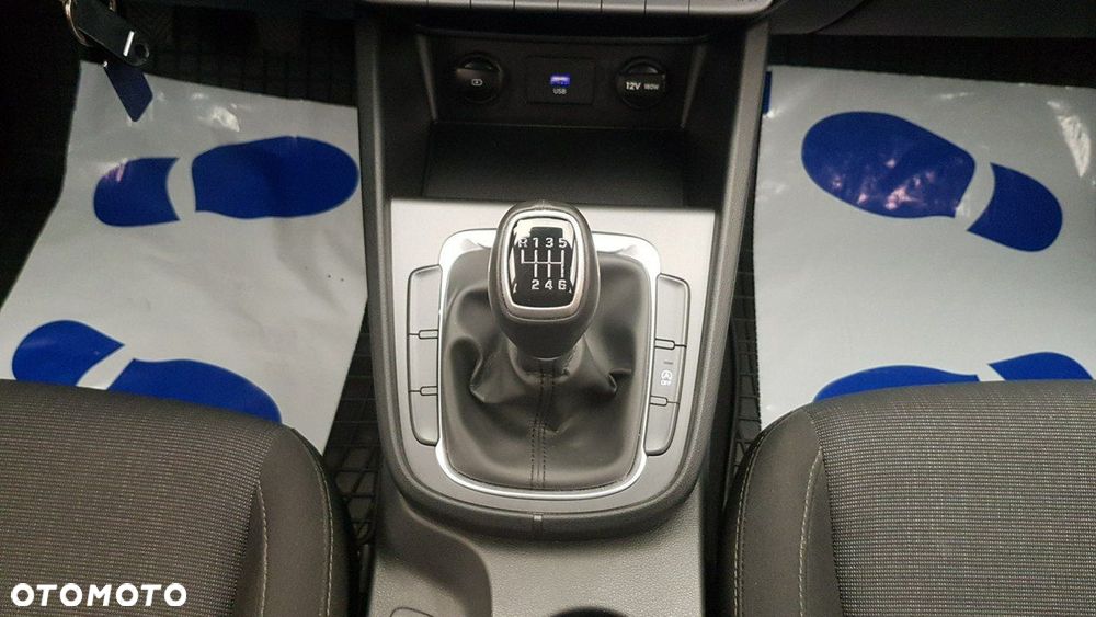 Hyundai Kona - 25