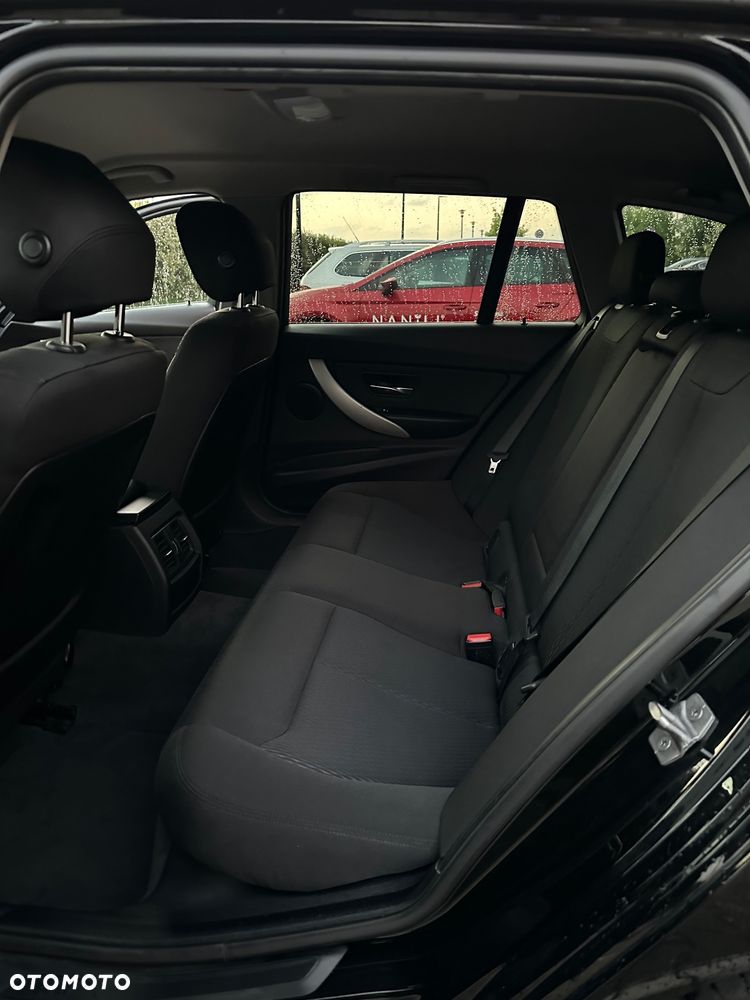 BMW Seria 3 - 27