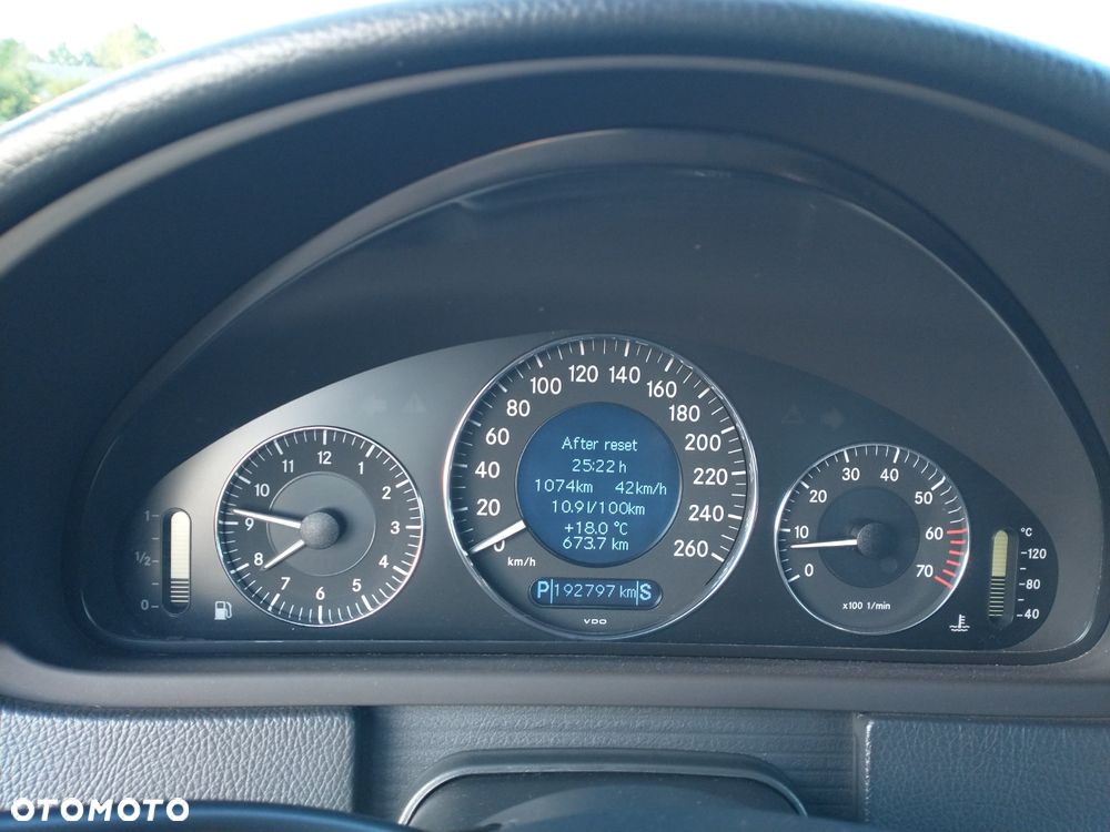 Mercedes-Benz CLK - 8
