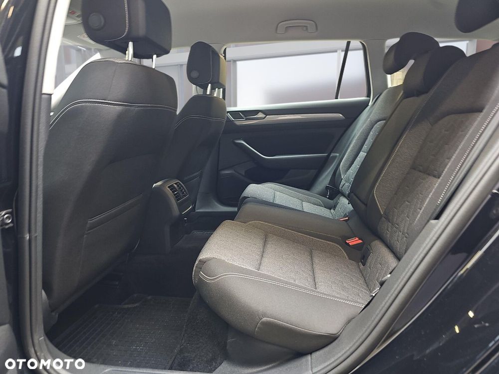 Volkswagen Passat Variant - 10