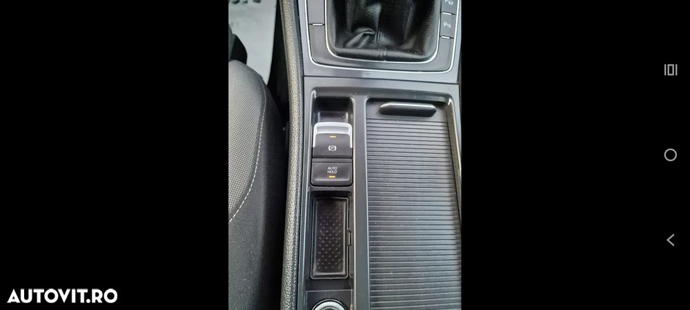 Volkswagen Golf 2.0 TDI SCR Highline - 12