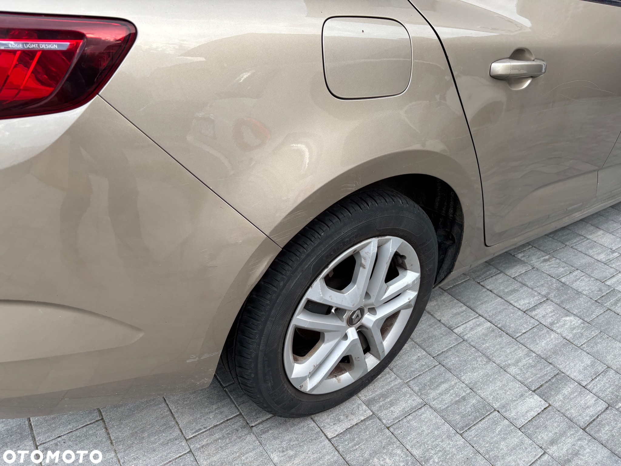 Renault Megane 1.6 SCe Zen - 4