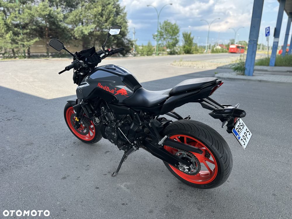 Yamaha MT - 6