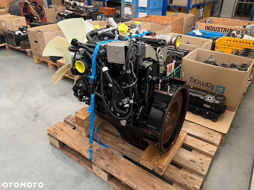 SILNIK Mitsubishi D04FR SK 135 SK135 15447netto - 5