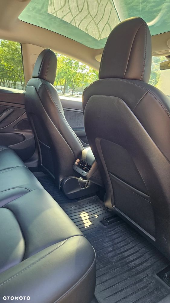 Tesla Model 3 - 23