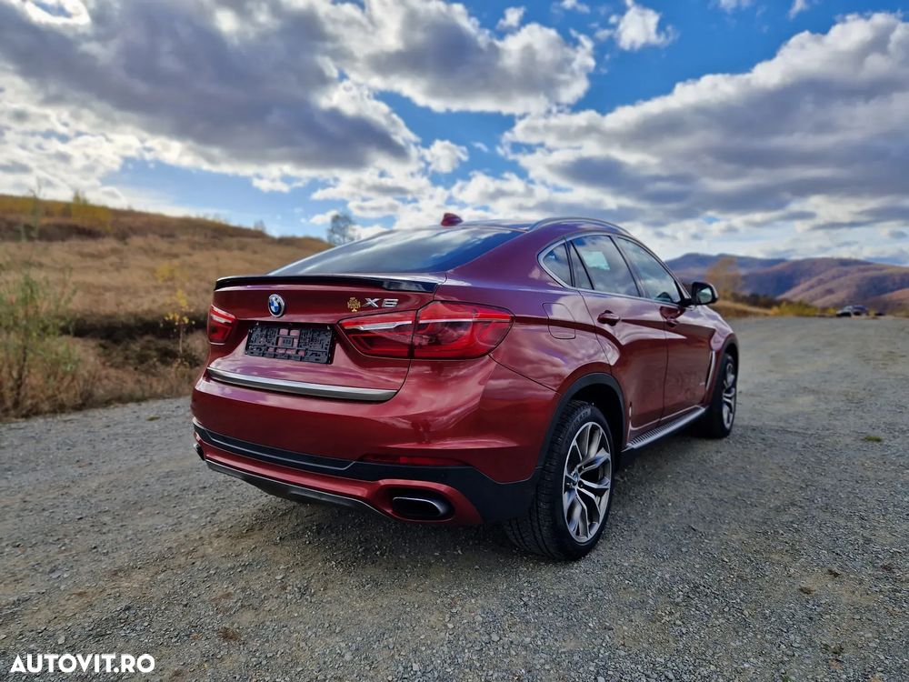 BMW X6 xDrive50i - 14