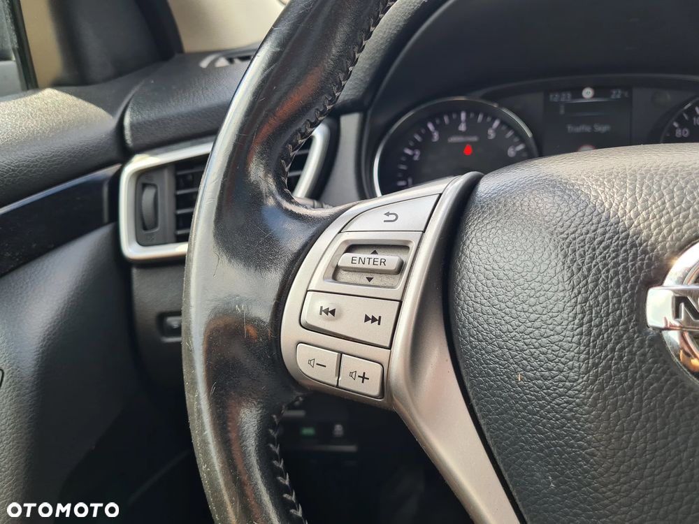 Nissan Qashqai 1.2 DIG-T Xtronic N-Connecta - 24