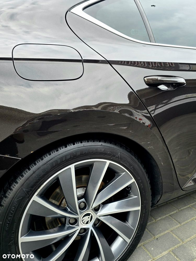Skoda Superb 2.0 TDI L&K DSG - 16
