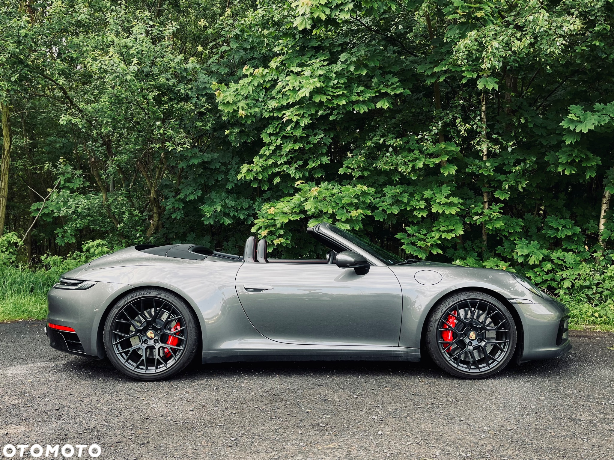 Porsche 911 Carrera 4 GTS Cabrio - 10