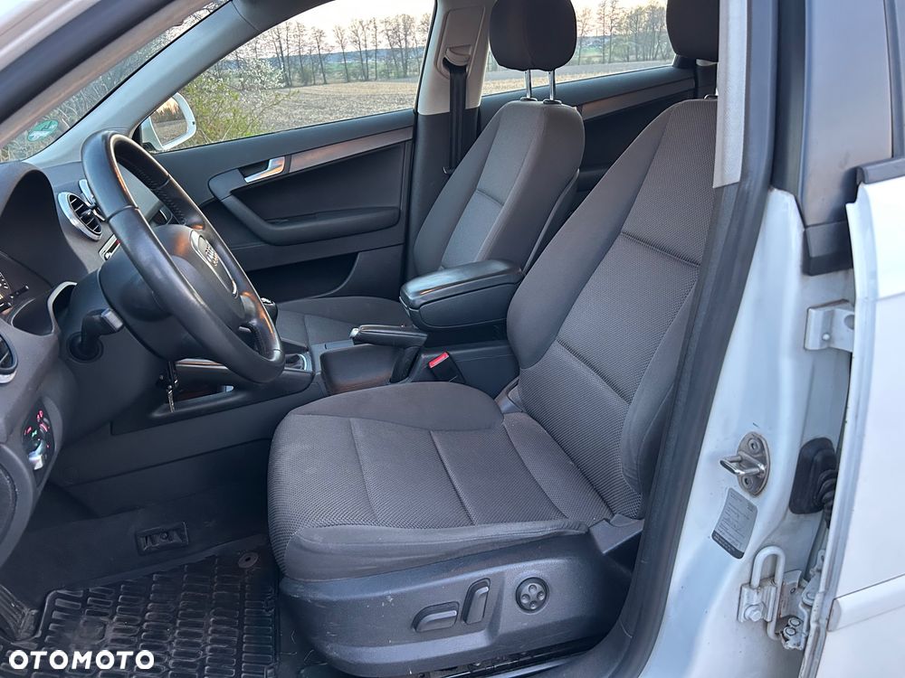 Audi A3 Sportback 2.0 TDI DPF Attraction - 6