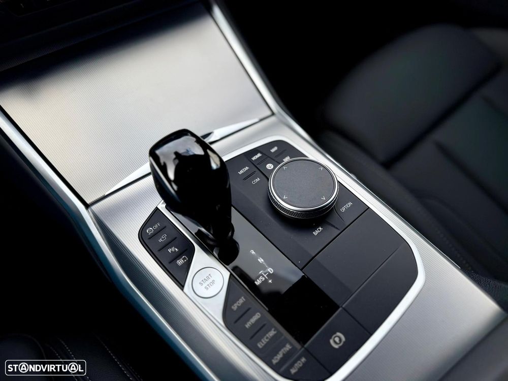 BMW 320 e Pack M Auto - 25