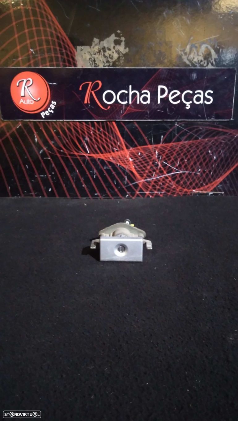 Fecho Da Mala Nissan Primera (P11) - 1