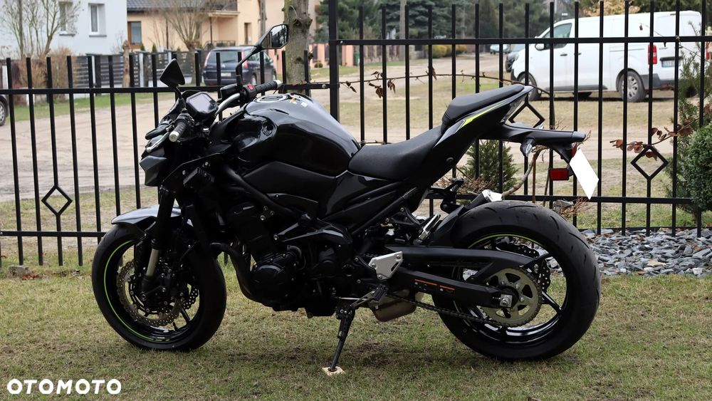 Kawasaki Z 900 - 10