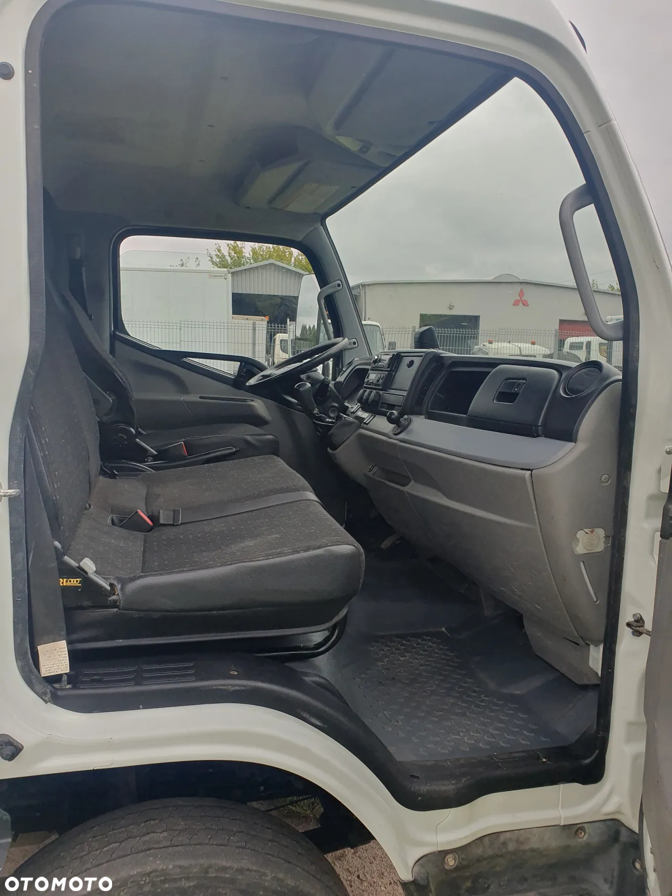 Mitsubishi Fuso Canter 9C18 - 8