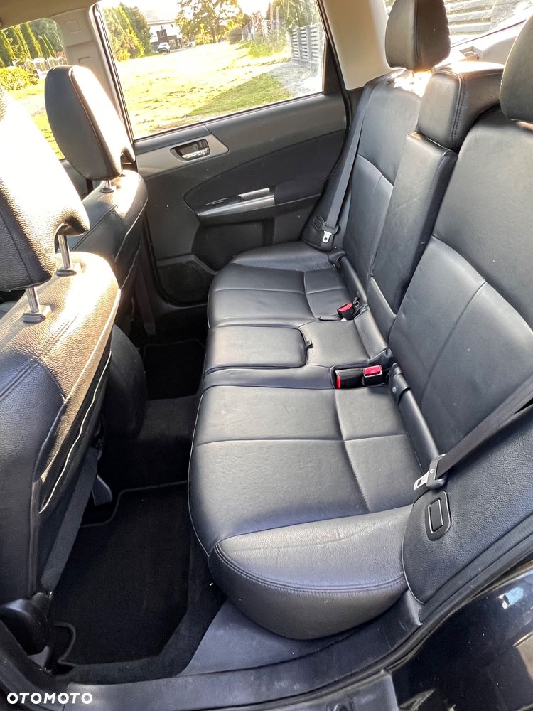 Subaru Forester 2.0D Edition - 8