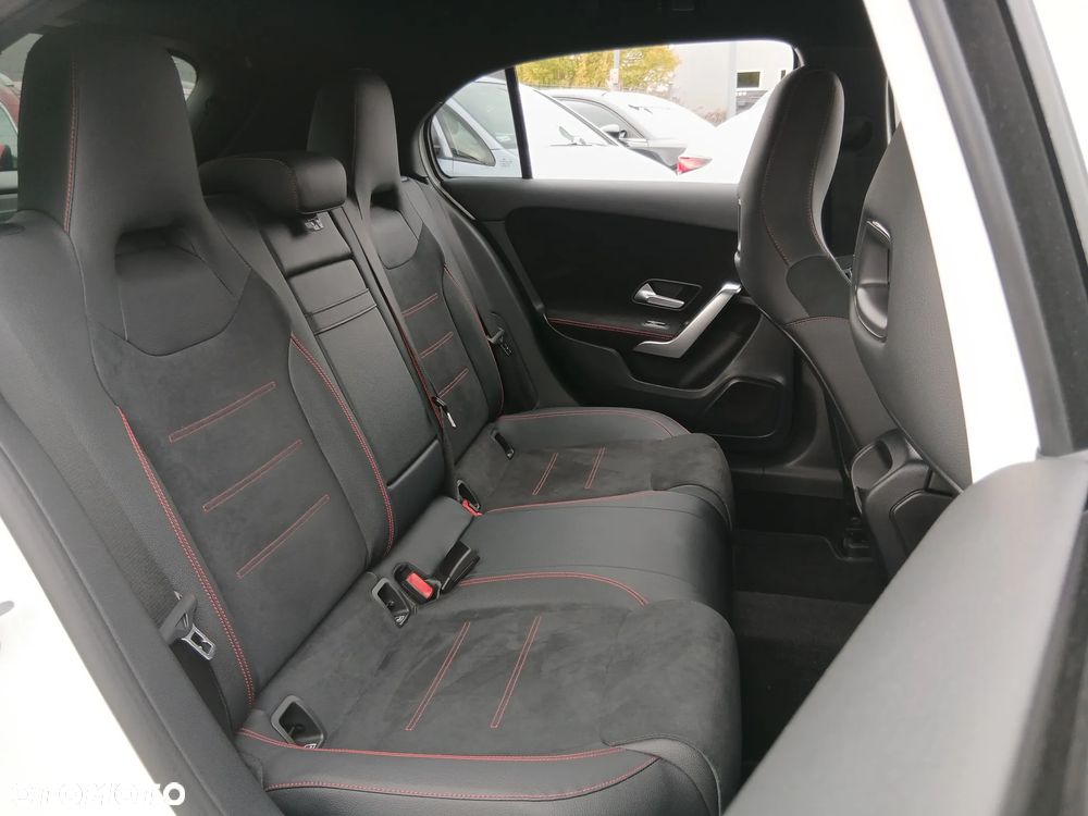 Mercedes-Benz Klasa A 200 AMG Line 7G-DCT - 22