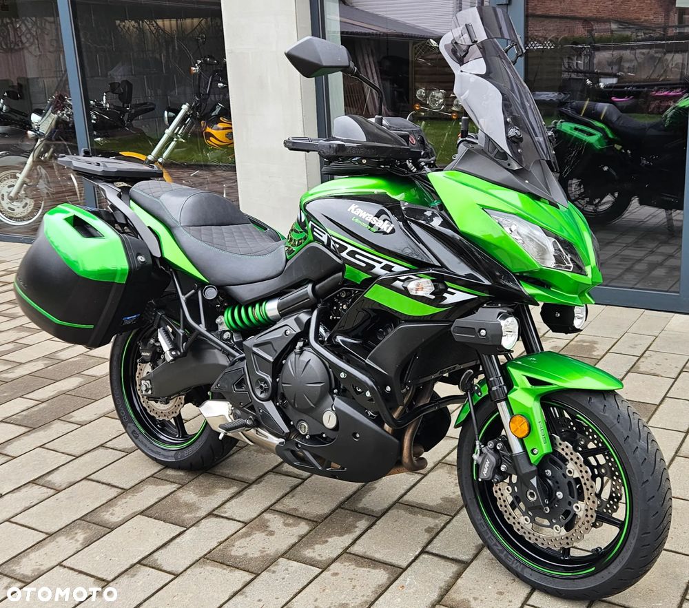 Kawasaki Versys 650 - 12