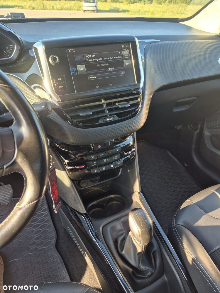 Peugeot 2008 1.6 BlueHDi Allure - 8