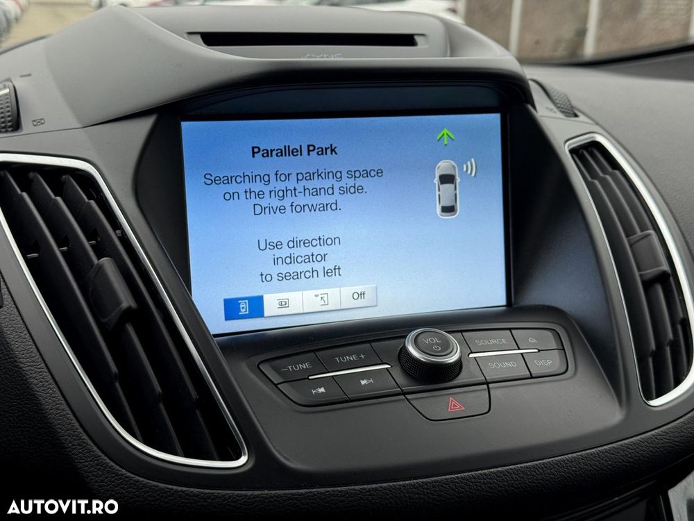 Ford Grand C-Max - 13
