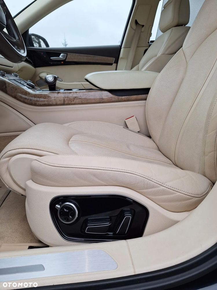 Audi A8 4.2 FSI L Quattro - 24