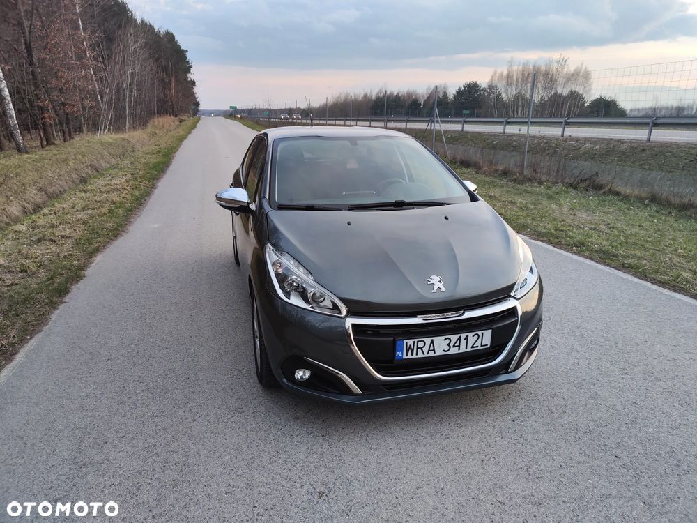 Peugeot 208 PureTech 82 Style - 5