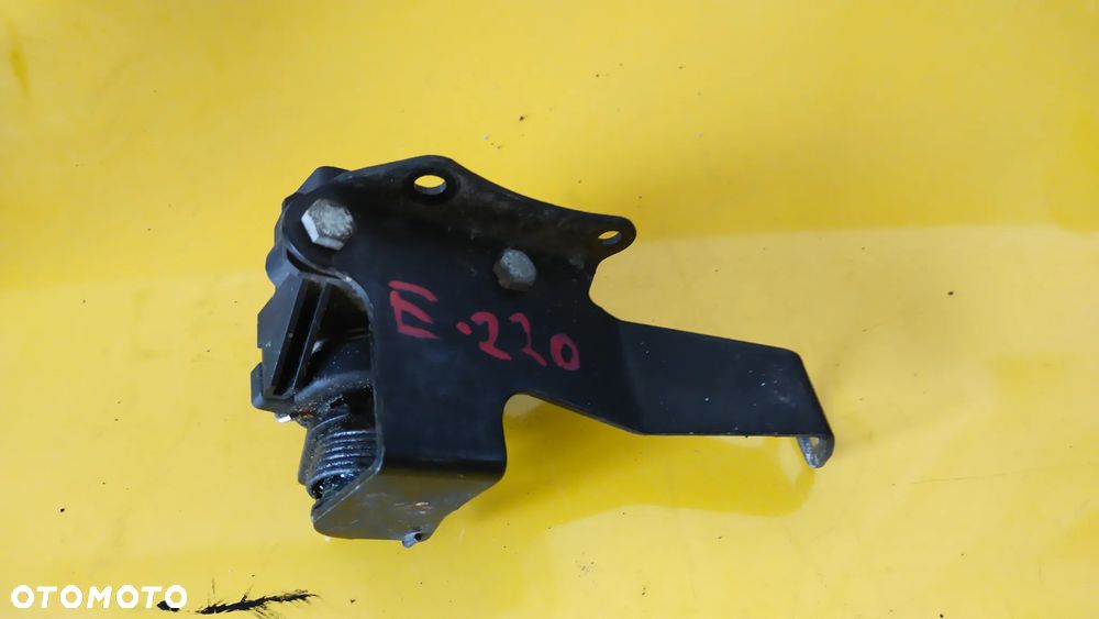 MERCEDES E 220  POTENCJOMETR GAZU A0125423317 - 1