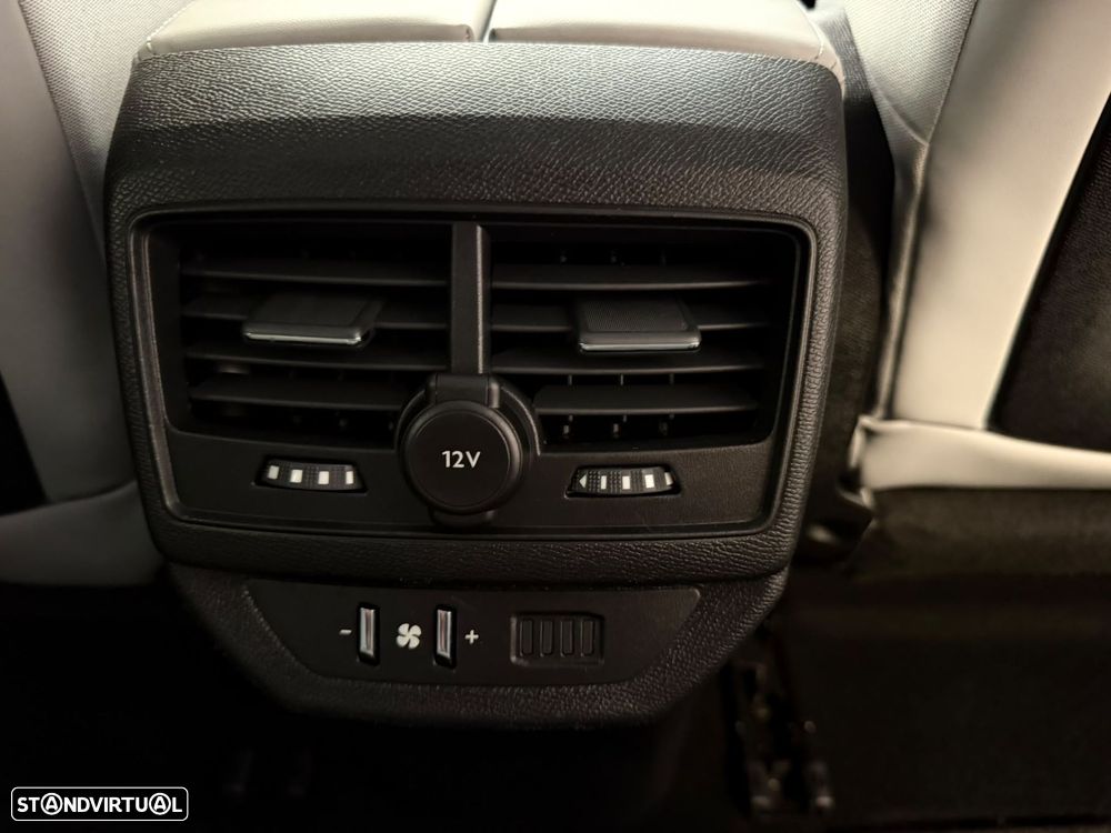 Peugeot 5008 1.2 PureTech Allure EAT8 - 30