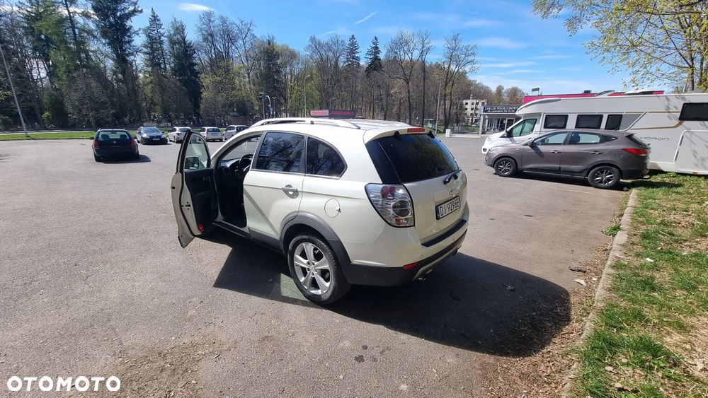 Chevrolet Captiva 2.2 D LT+ - 6